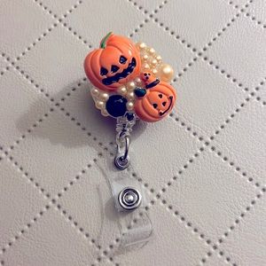 Custom badge reel